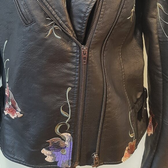 Colleen Lopez Whimsigoth Jacket With Beautiful Embroidery Design - Picture 5 of 9